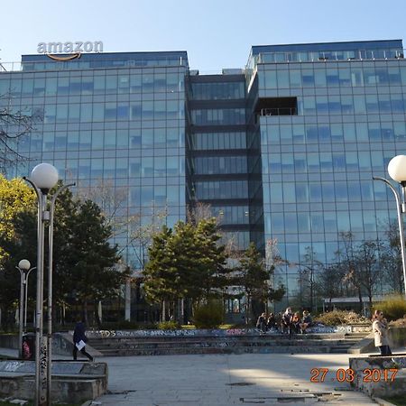 Vacation Apartment Up To 10 Братислава Экстерьер фото